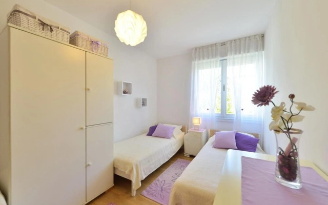 Sama - Modern & Comfortable - A1