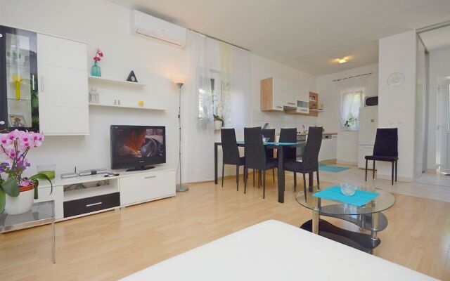 Apartment Radenka