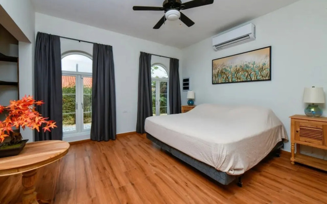 Picaron Villas in Santa Cruz