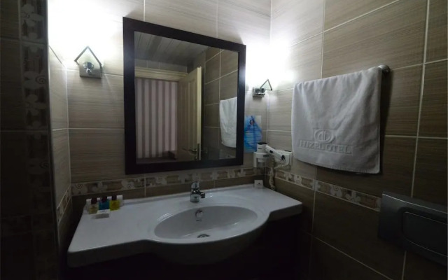 Hizel Hotel