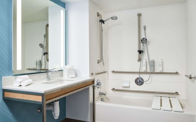 Holiday Inn Tewksbury Andover