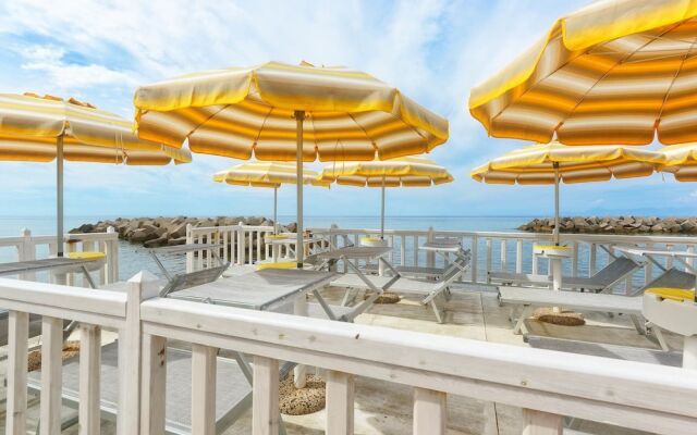 Hotel La Marina