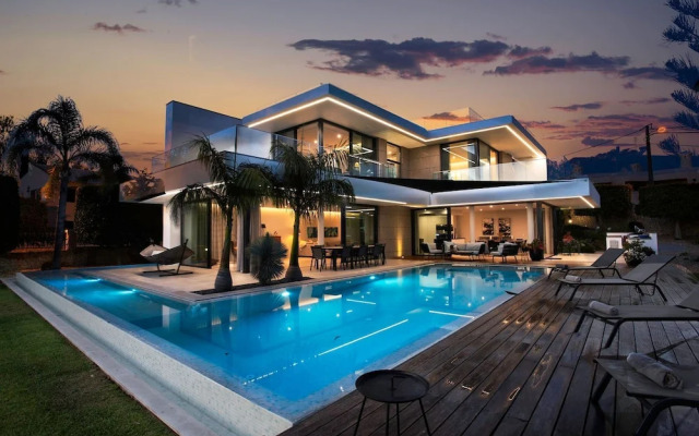 2 Rua das Palmas Luxurious Stylish and Modern L