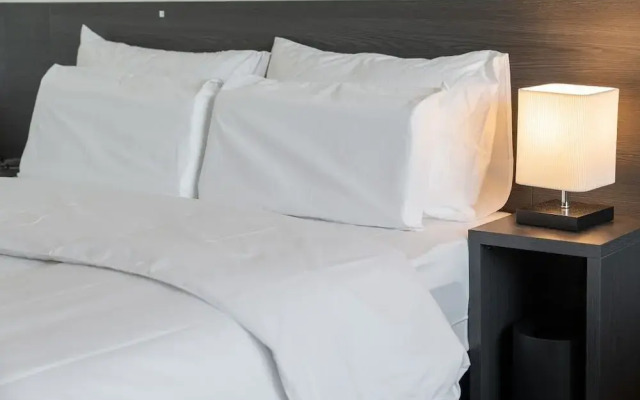 Workers Hotel Daejeon by Aank