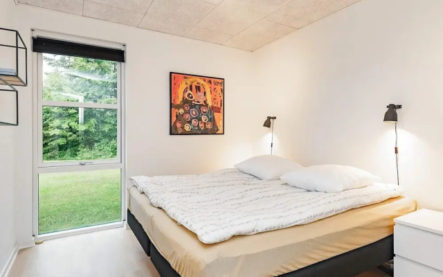 5 Star Holiday Home in Hals