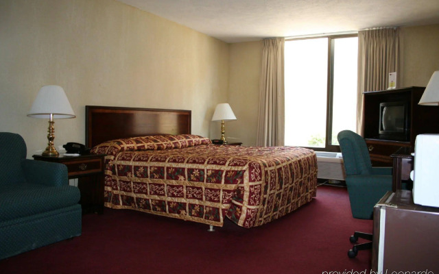 Westmont Inn and Suites
