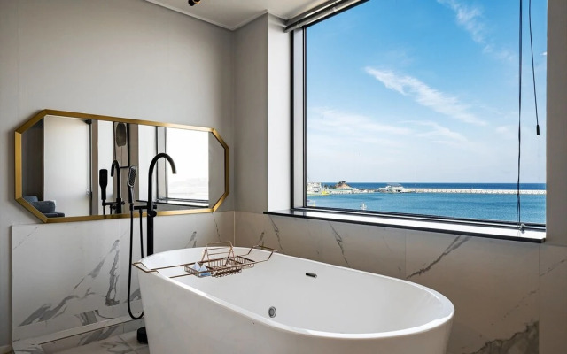 Sokcho Stay Hotel