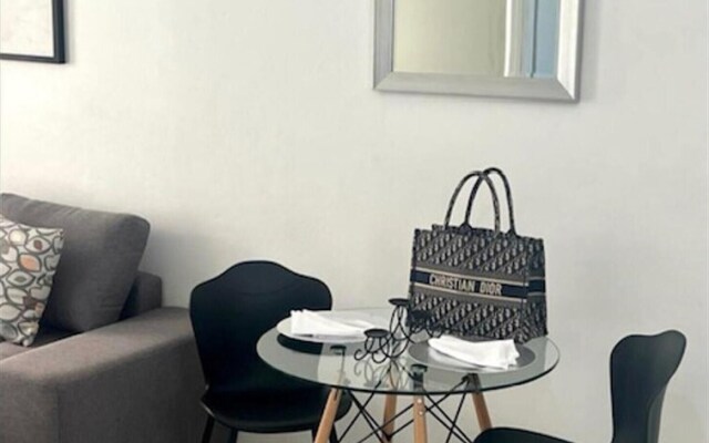 Cozy Central 1-bed Apartment in Kingston