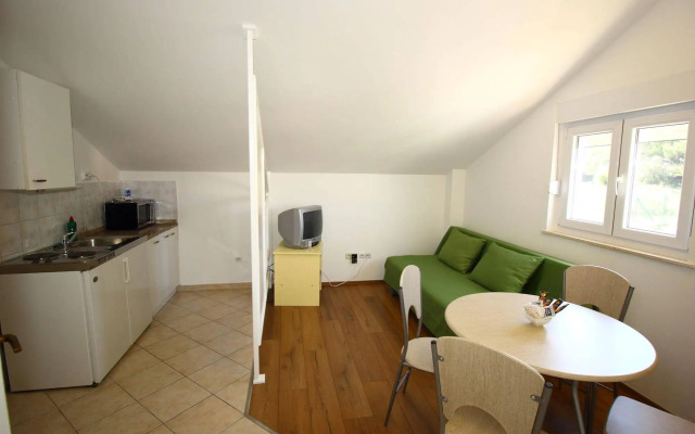 Bacan Serviced Apartments