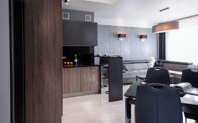 Small Venice Apartments