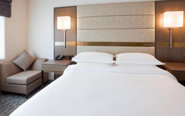 Sheraton St. Paul Woodbury Hotel
