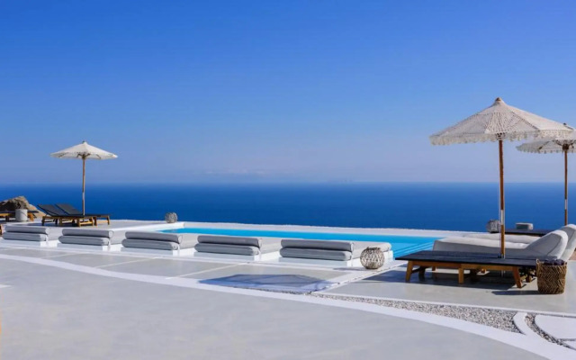 Terra Blanca Suites