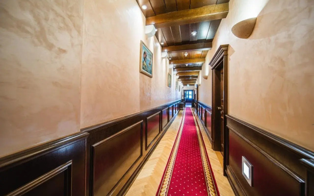 Hotel Kazbek