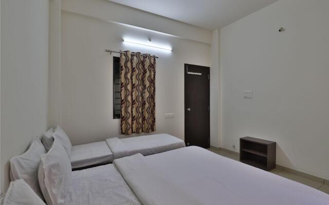 SPOT ON 38154 Shakti Hostel & Hotel