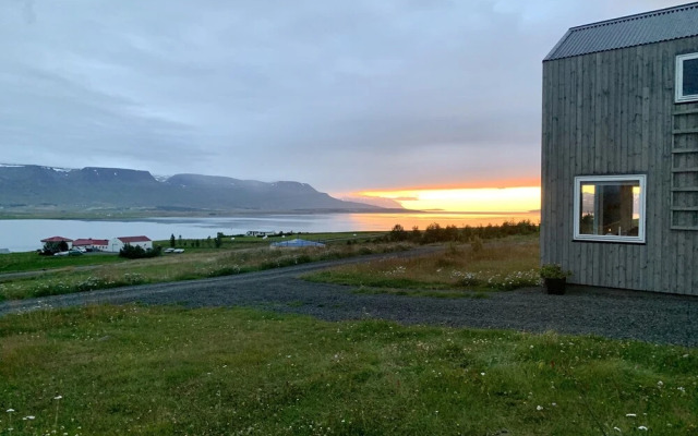 Sunnuhlid houses