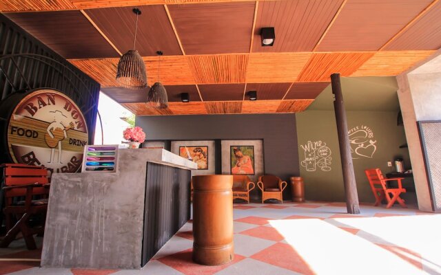 Bandon Beach Bar & Hostel - Adults Only