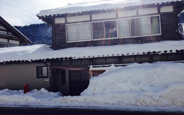 Guest House YAMASHITA-YA - Hostel