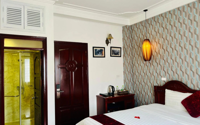 Hanoi Golden Moon Hotel