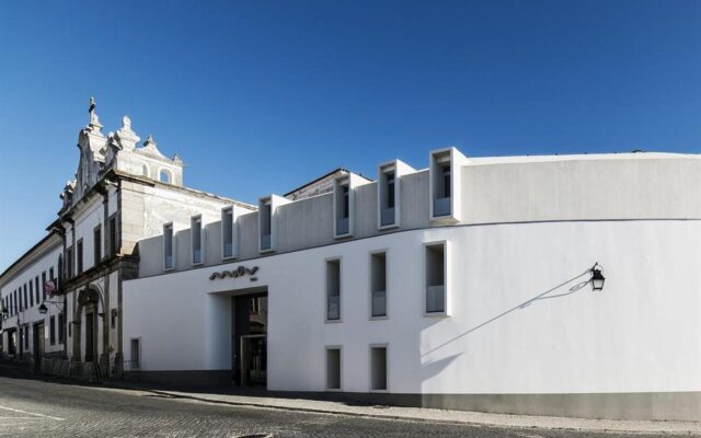 Moov Hotel Évora