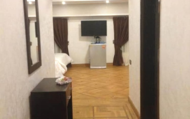 Galaxy Royal Suites Hotel