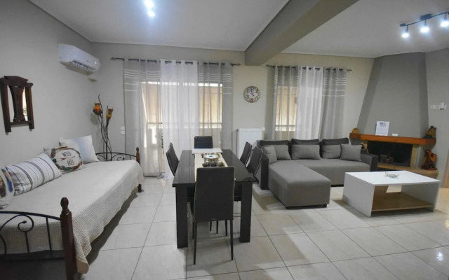 A&J Apartments or Rooms athens airport