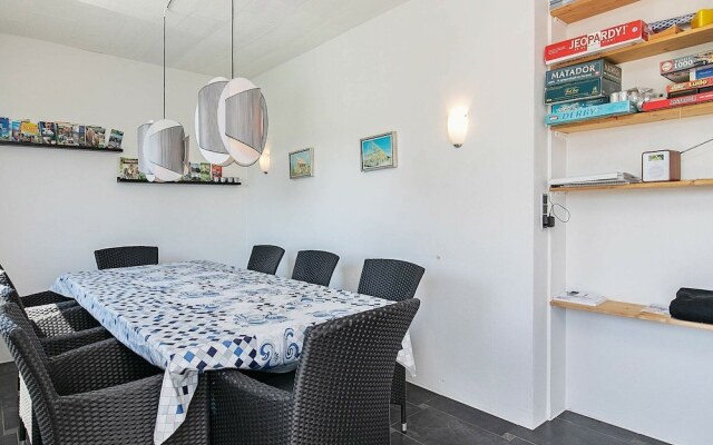 Secluded Holiday Home in Rødby Near Sea