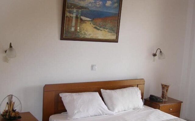 Evridiki Apartments