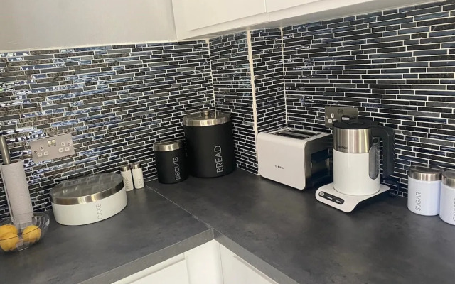 Stunning 3-bed Apartment in Rodney Bay