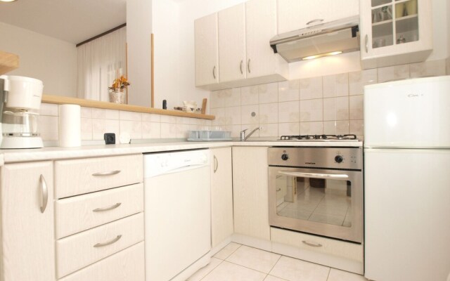 Apartment 1595