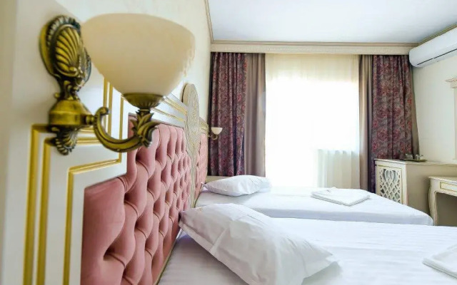 Hotel Belona