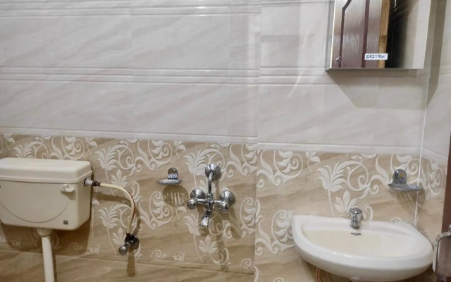 Home to explore Food, History & Shopping