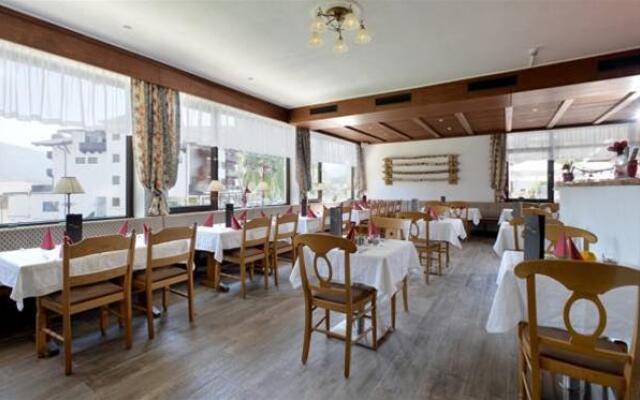 Garni Hotel Alpin Scheffau