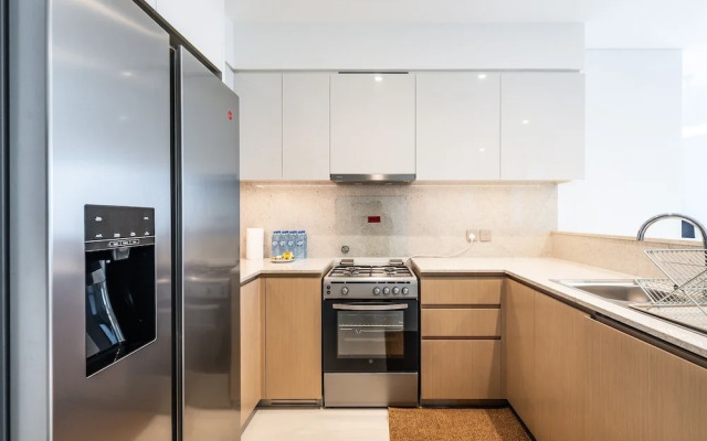 Lavishly Elegant 2BR with Breathtaking Burj View