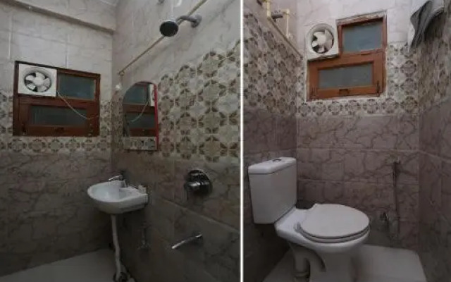 Chirag House By OYO Rooms