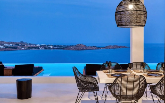 Luxury Key Mykonos 5 Bed Villa Black Royal II Psarou