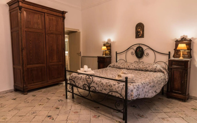 Appartamento Palazzo Pace al Cassaro