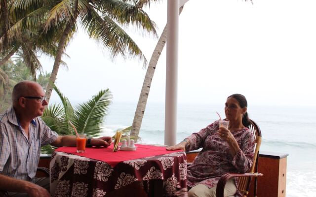 Black Beach Resort