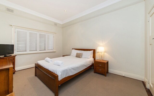 Inner Western Suburbs Retreat