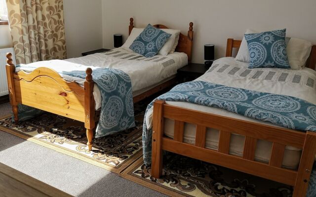 Beautiful Castle View House, Tullaghanbawn