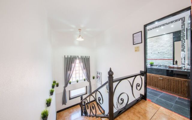 Walking Street Pool Villa by All Villas