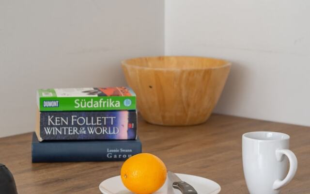 Four Seasons Apartments