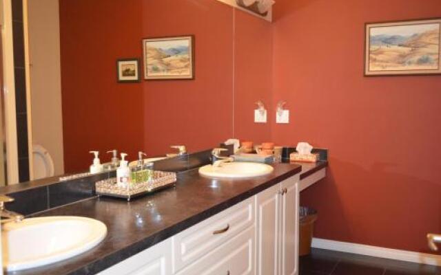 Rowena's Retreat