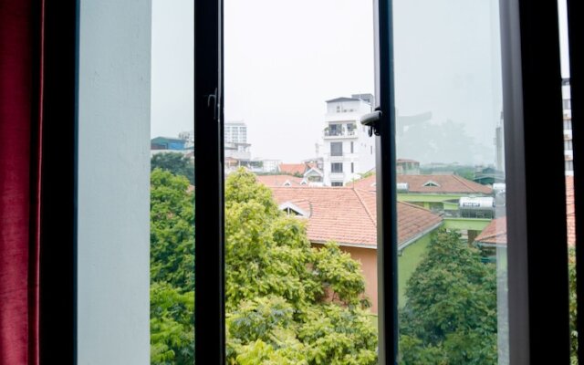 Phuong Nam Hotel Aeon Mall Long Bien