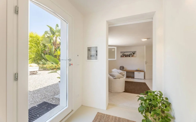 Belvedere - Seafront Apartment - 3 Places