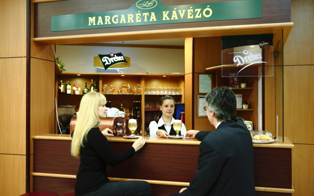 Hotel Benczur