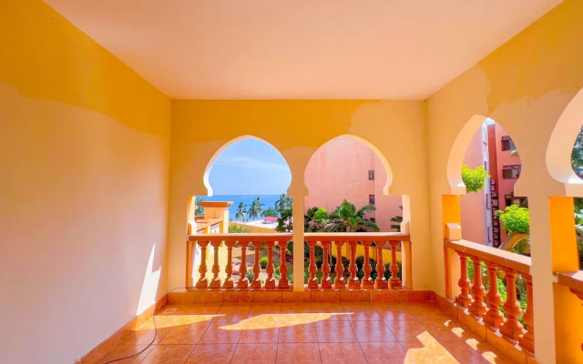 Royal Beachfront Apartments