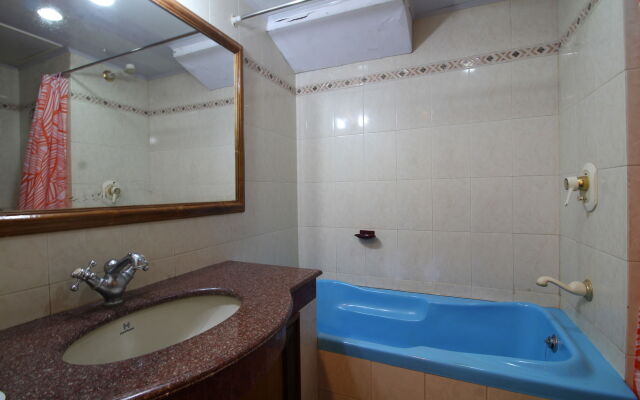Mayura Residency