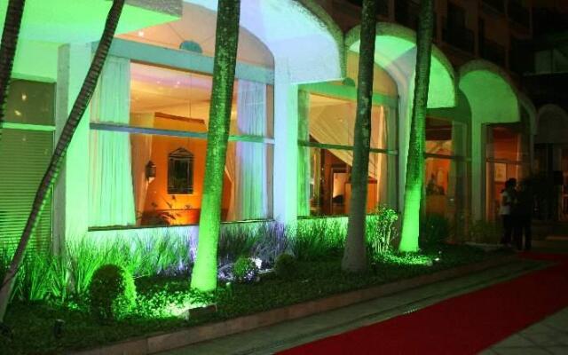PalmLeaf Grand Premium