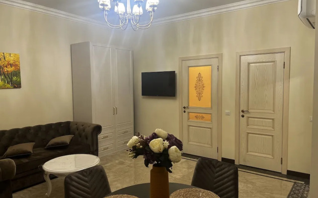 Royale Estates