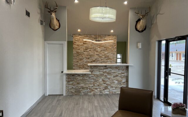 Garden Inn & Suite